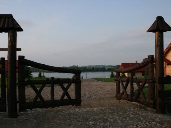 Domy nad jeziorem Blanki