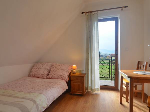 Pokój 2 osobowy z łóżkiem małżeńskim