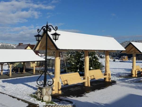 Ośrodek i Domki Góralskie- Folk Resort