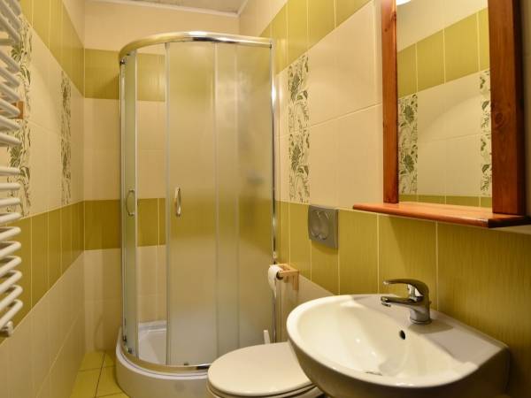 Łazienka, pokój parter.