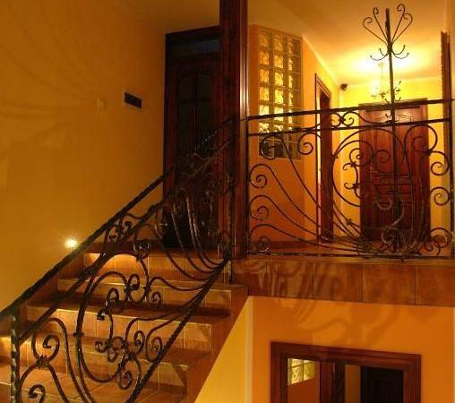 Klatka schodowa - Korab Brązowy