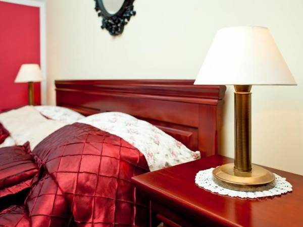 Pokój nr 9, 2-os z łazienką, balkonem, dostępem do aneksu kuchennego