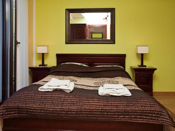 Pokój nr 11, 2-os z łazienką, balkonem, dostępem do aneksu kuchennego