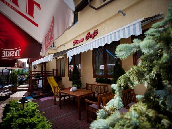 Piano Cafe - Pokoje-restauracja