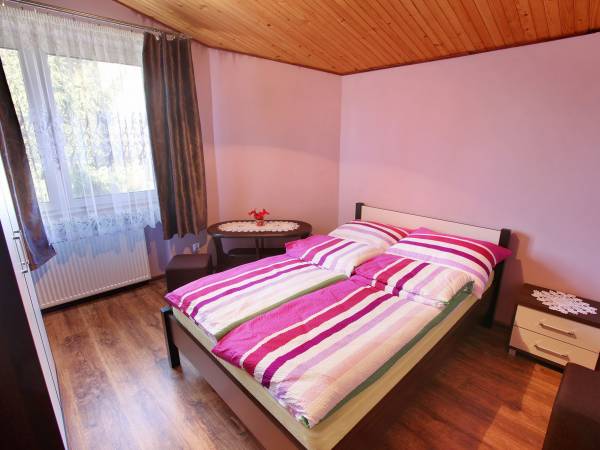 Pokoje Gościnne Nad Jarem