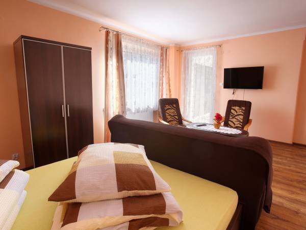 Pokoje Gościnne Nad Jarem