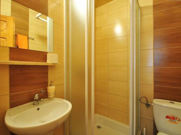 Dom Wczasowy - Pod Reglami