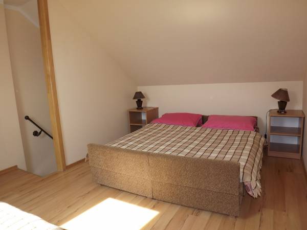 JEDEN SEGMENT SYPIALNIA