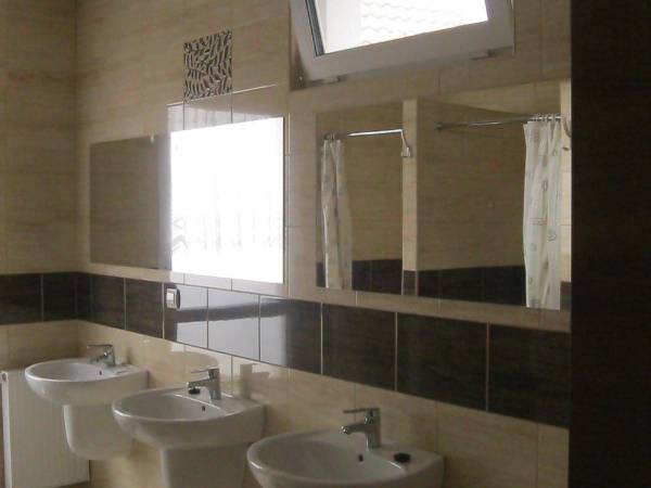 Tanie Noclegi dla firm Traper