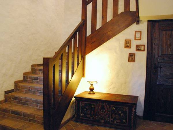 Pokoje i apartamenty Werchowyna