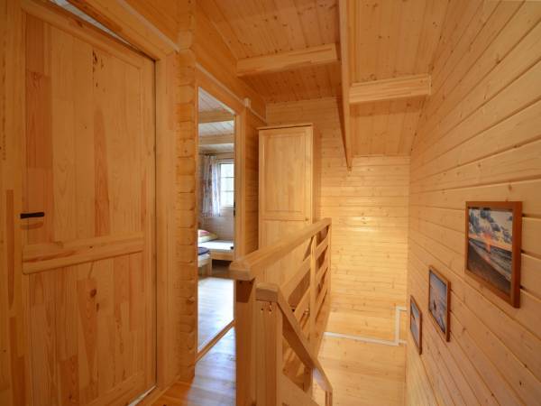 domek z bala I pietro, hol