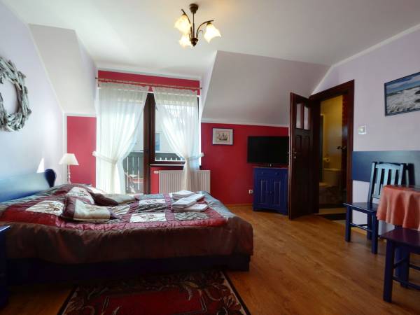 Pokój nr 12, 2-os z łazienką, balkonem, dostępem do aneksu kuchennego