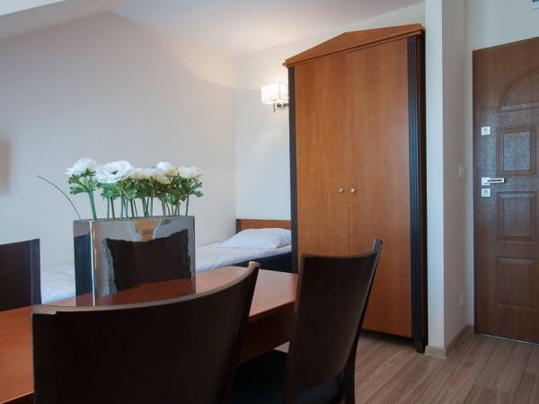 Pokój 4 osobowy - 2 piętro