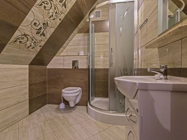 zd.10 - OW - Szarotka wystrój przykładowej łazienki w pokoju na I piętrze