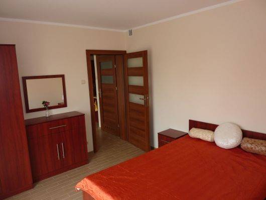 Apartament nr 1 na dole z wyjsciem na plac zabaw:)