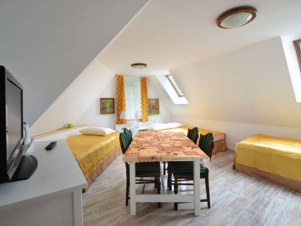 Pokój 4 osobowy z łazienką Na Skarpie