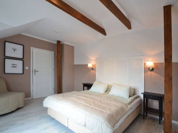 Apartament B - wygodna i przestronna sypialnia.