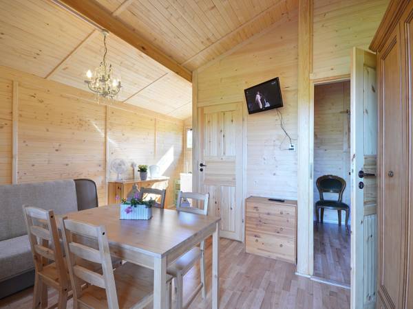 Domki i pokoje Nadia