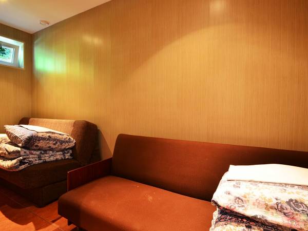 SYPIALNIA DOMKI 11 - 16