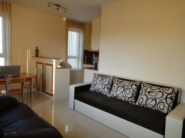 Apartamenty Ravda i pokoje