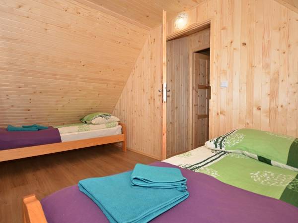 Turkusowy Domek Dąbki - sypialnia piętro