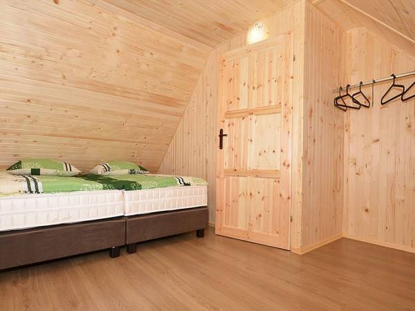 Turkusowy Domek Dąbki - sypialnia piętro