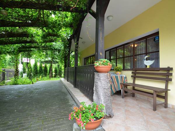 Pokoje Gościnne, Poniatówka