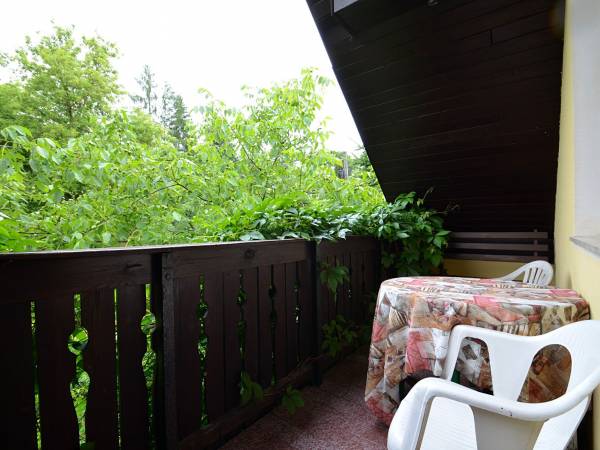 Pokoje Gościnne, Poniatówka